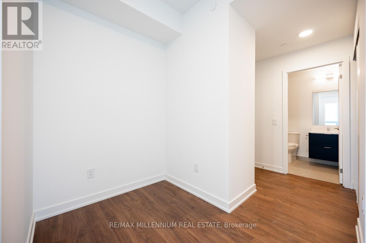 Photo 8 of 2211 5105 Huronatrio Street, Mississauga ON