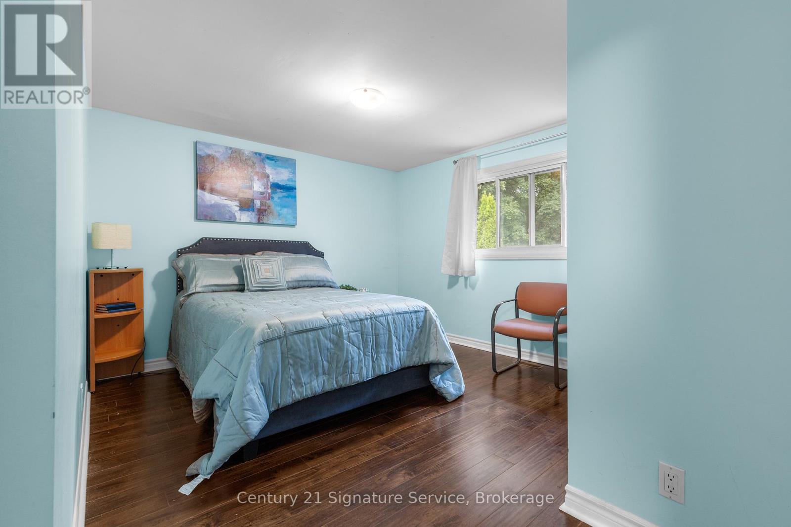 Photo 11 of 113 Mill Street N, Brampton ON