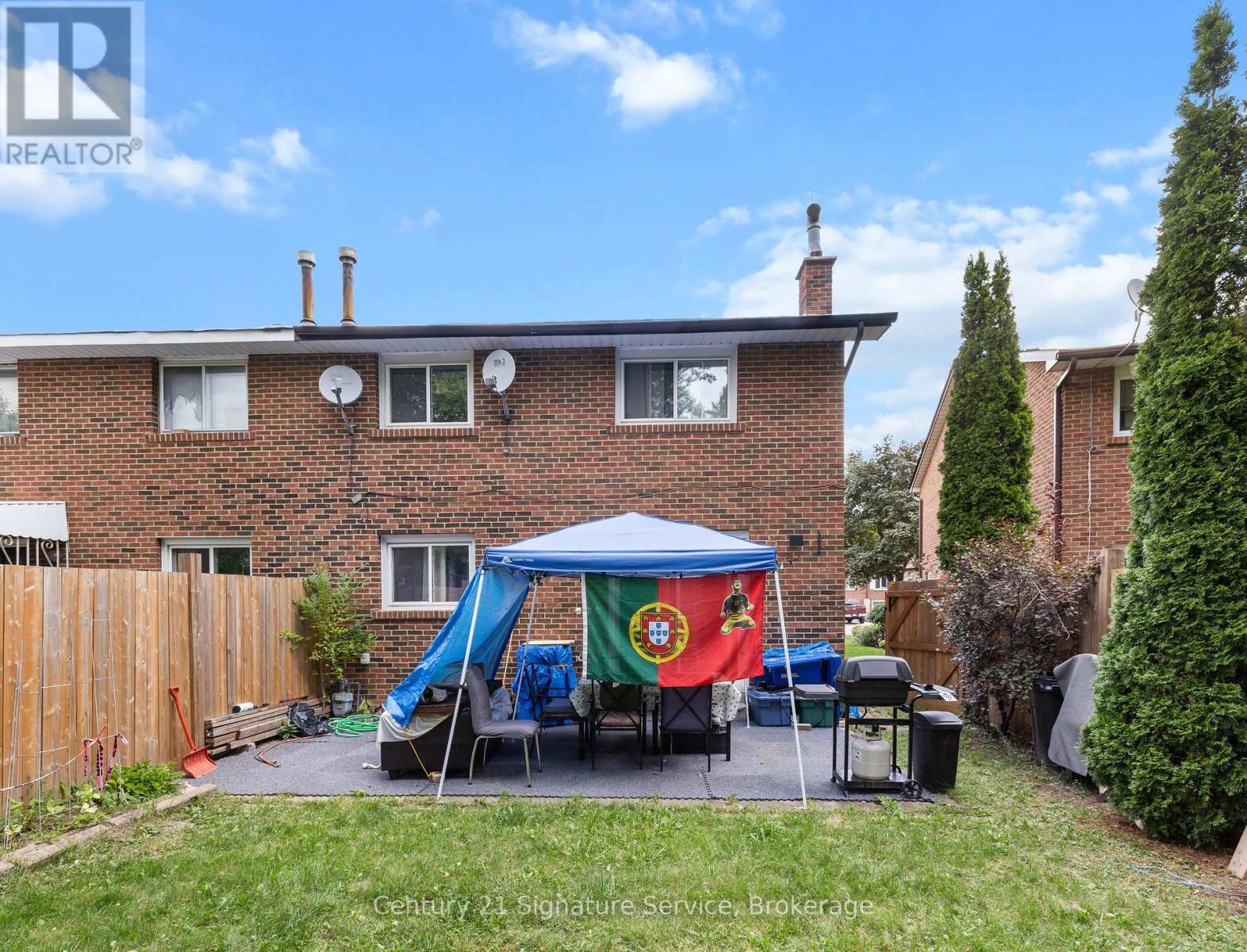 Photo 26 of 113 Mill Street N, Brampton ON