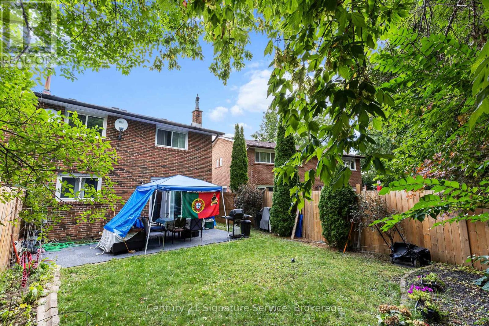Photo 27 of 113 Mill Street N, Brampton ON