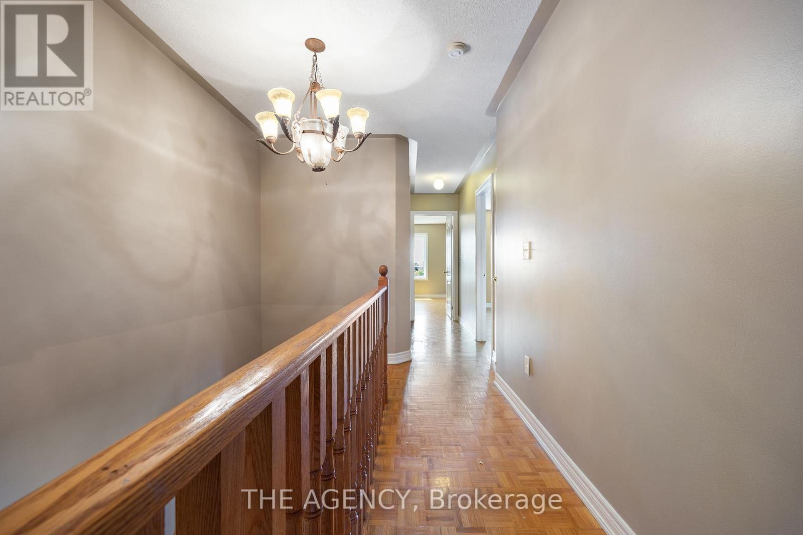 Photo 15 of 7173 Village Walk, Mississauga ON