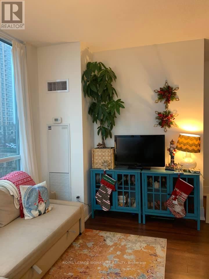 Photo 4 of 402 15 Viking Lane, Toronto ON