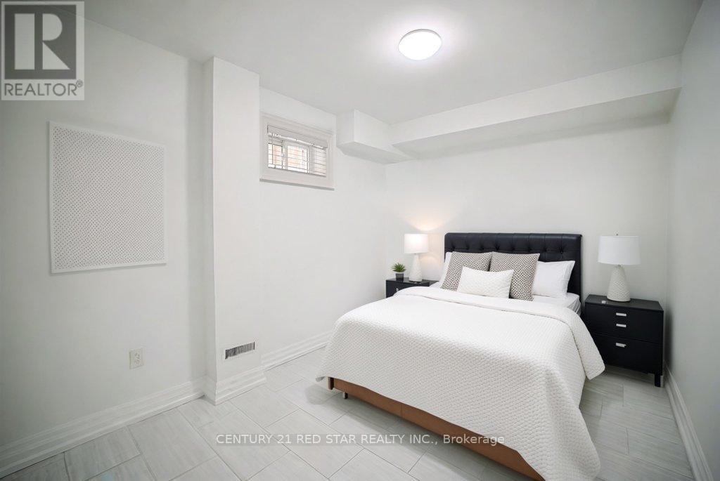 Photo 13 of 164 Elmhurst Drive, Toronto ON