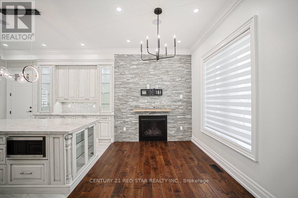 Photo 17 of 164 Elmhurst Drive, Toronto ON