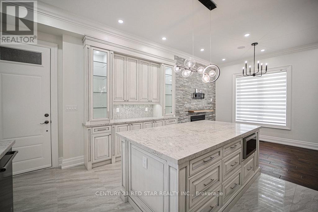 Photo 19 of 164 Elmhurst Drive, Toronto ON