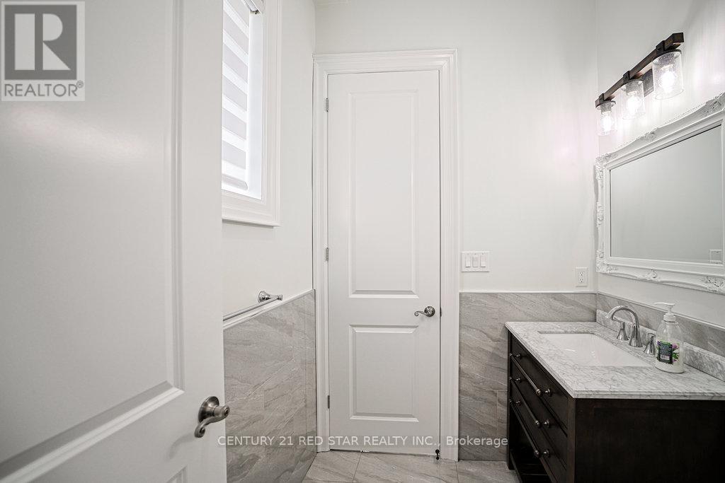 Photo 21 of 164 Elmhurst Drive, Toronto ON