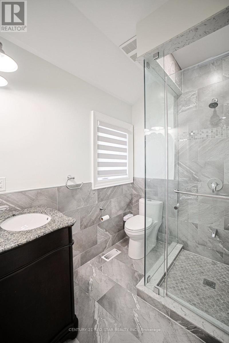 Photo 27 of 164 Elmhurst Drive, Toronto ON