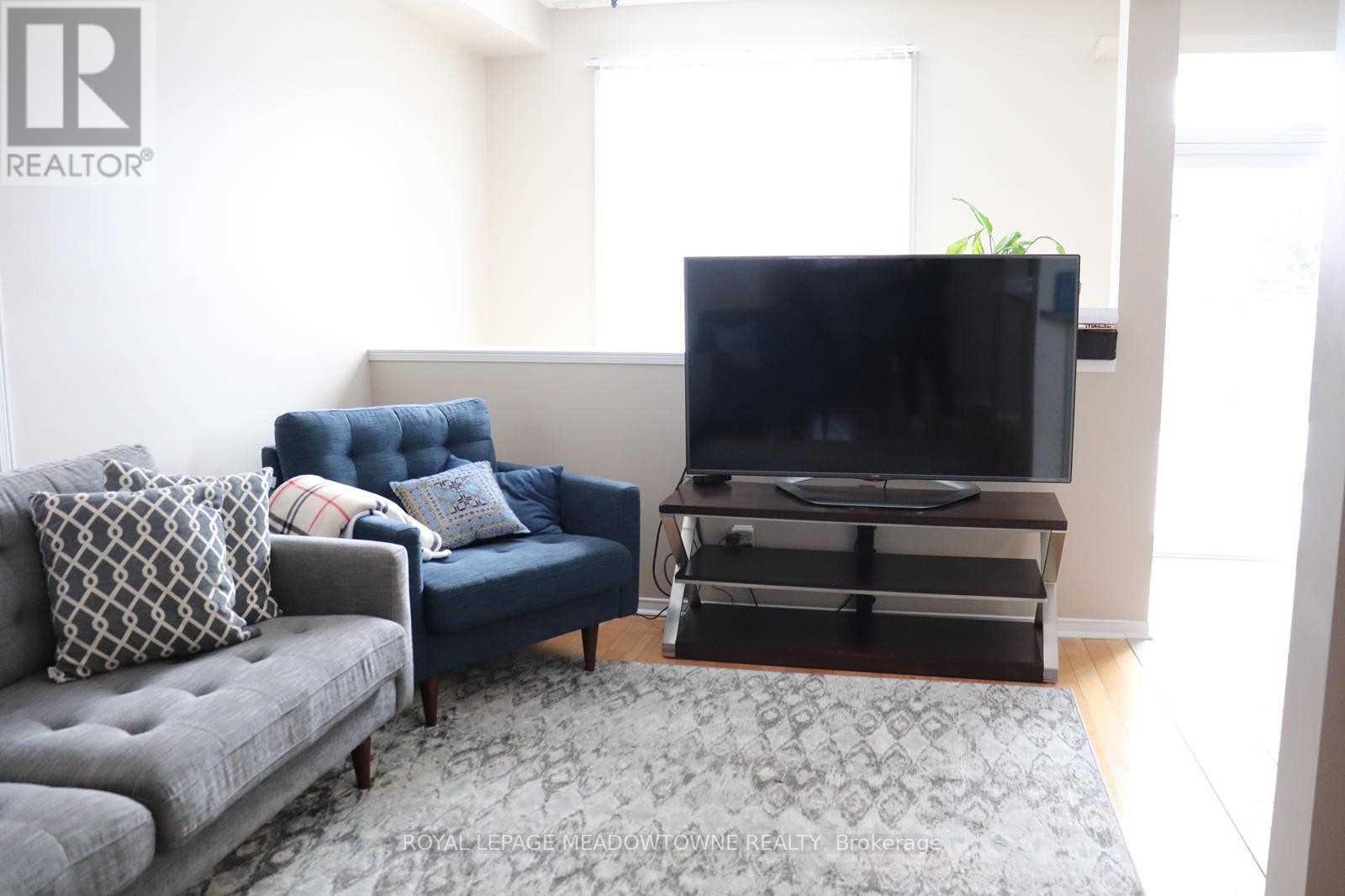 Photo 6 of 3890 Skyview Street, Mississauga ON