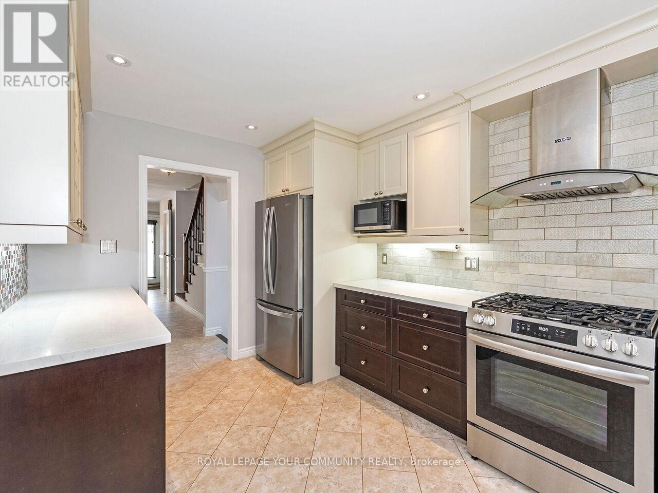 Photo 14 of 865 Flagship Drive, Mississauga ON