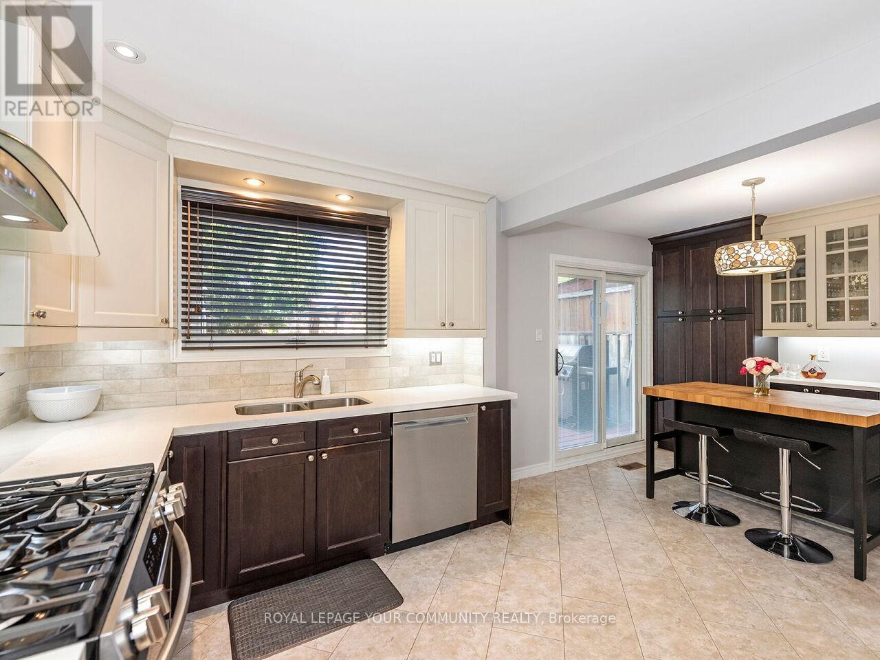 Photo 16 of 865 Flagship Drive, Mississauga ON