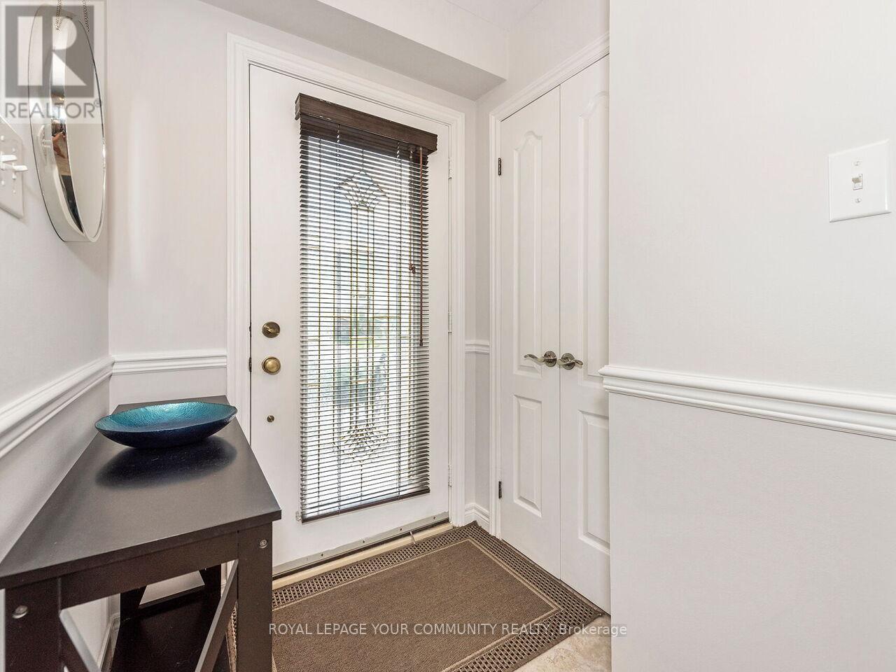 Photo 4 of 865 Flagship Drive, Mississauga ON