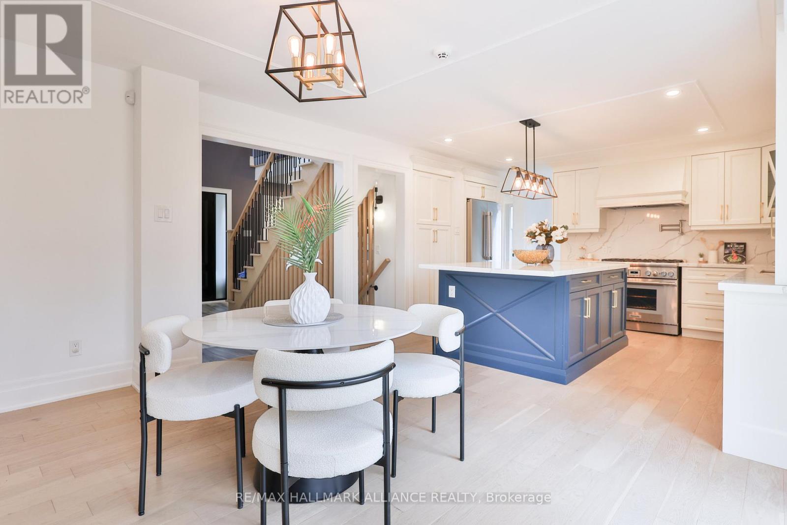 Photo 12 of 2309 Dunedin Road, Oakville ON