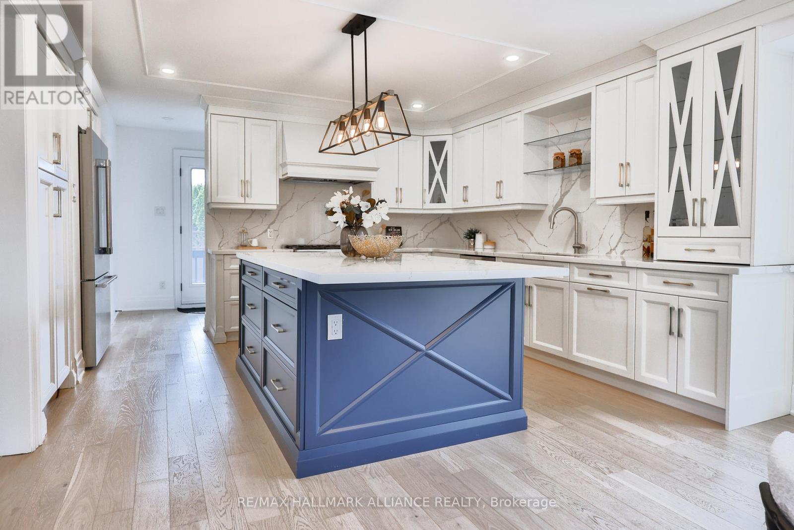 Photo 13 of 2309 Dunedin Road, Oakville ON