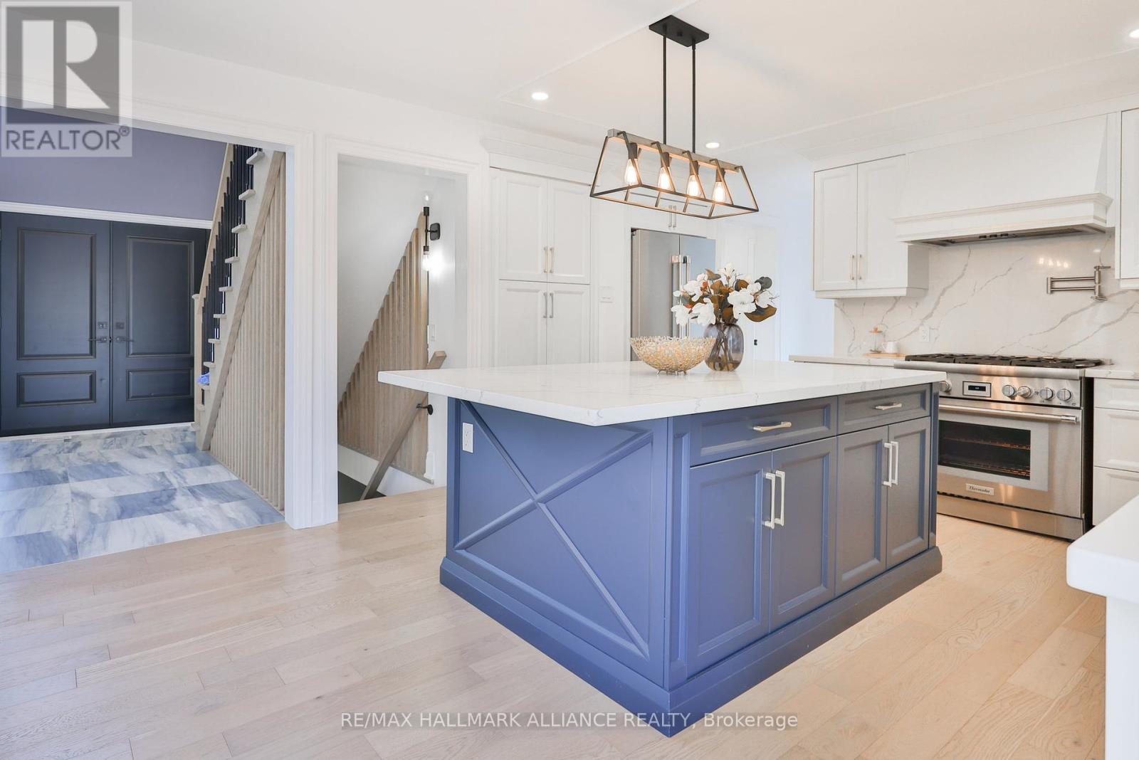 Photo 14 of 2309 Dunedin Road, Oakville ON