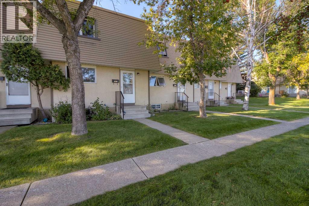 Photo 35 of 17 115 Lafayette Boulevard W, Lethbridge AB