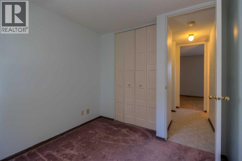 Photo 18 of 17 115 Lafayette Boulevard W, Lethbridge AB