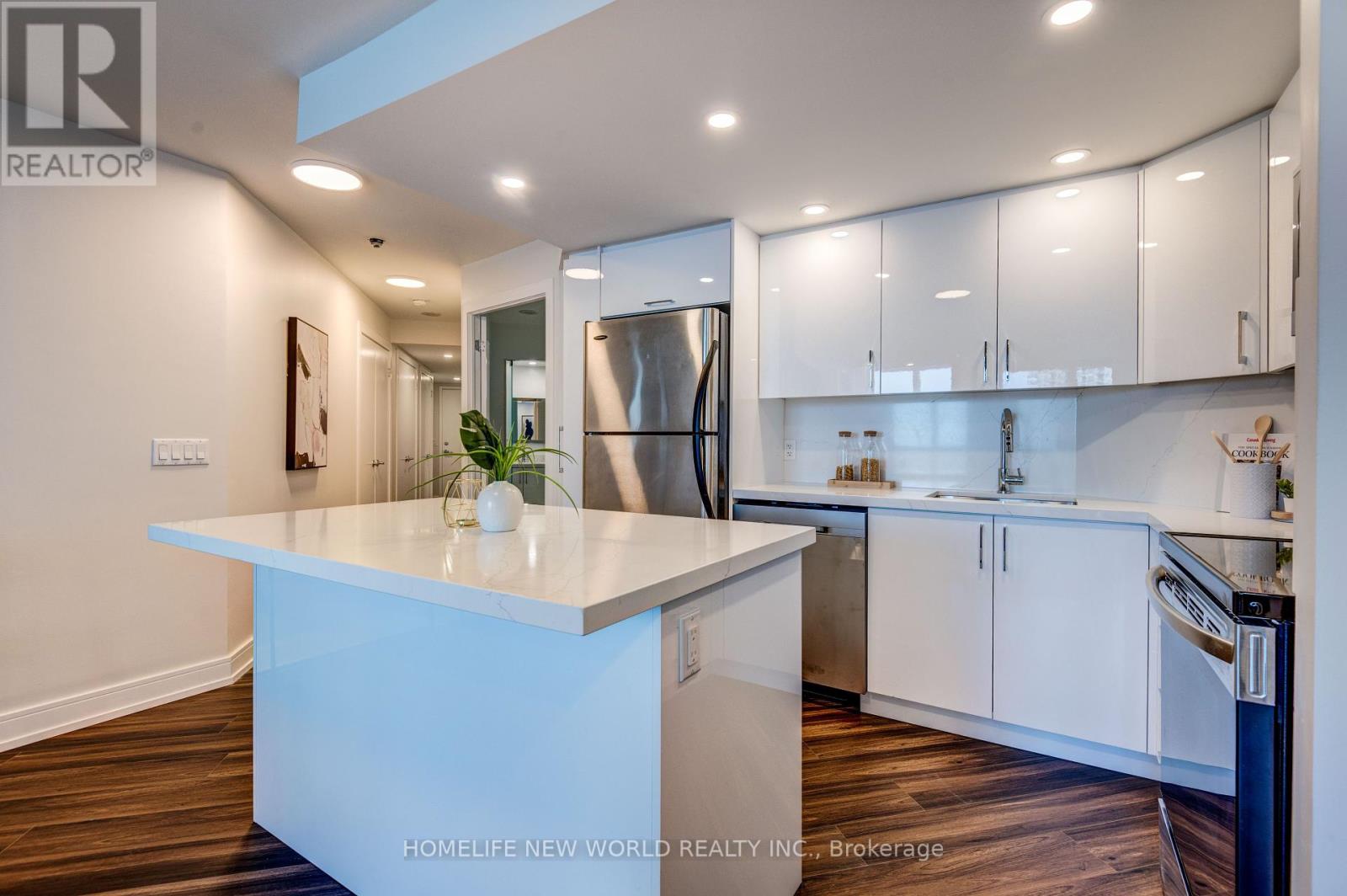 Photo 7 of 903 208 Queens Quay W, Toronto ON
