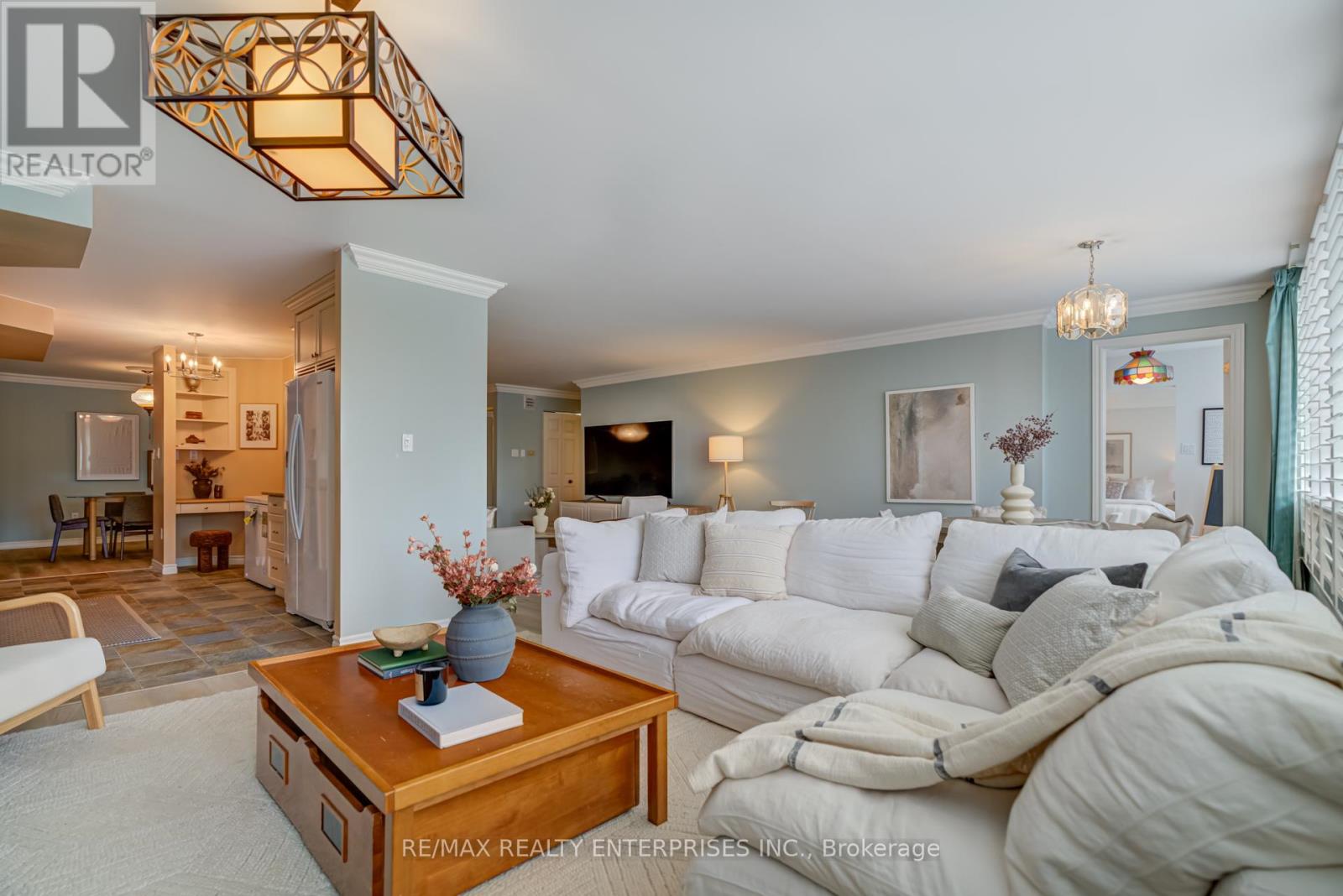 Photo 13 of 204 65 Skymark Drive, Toronto ON
