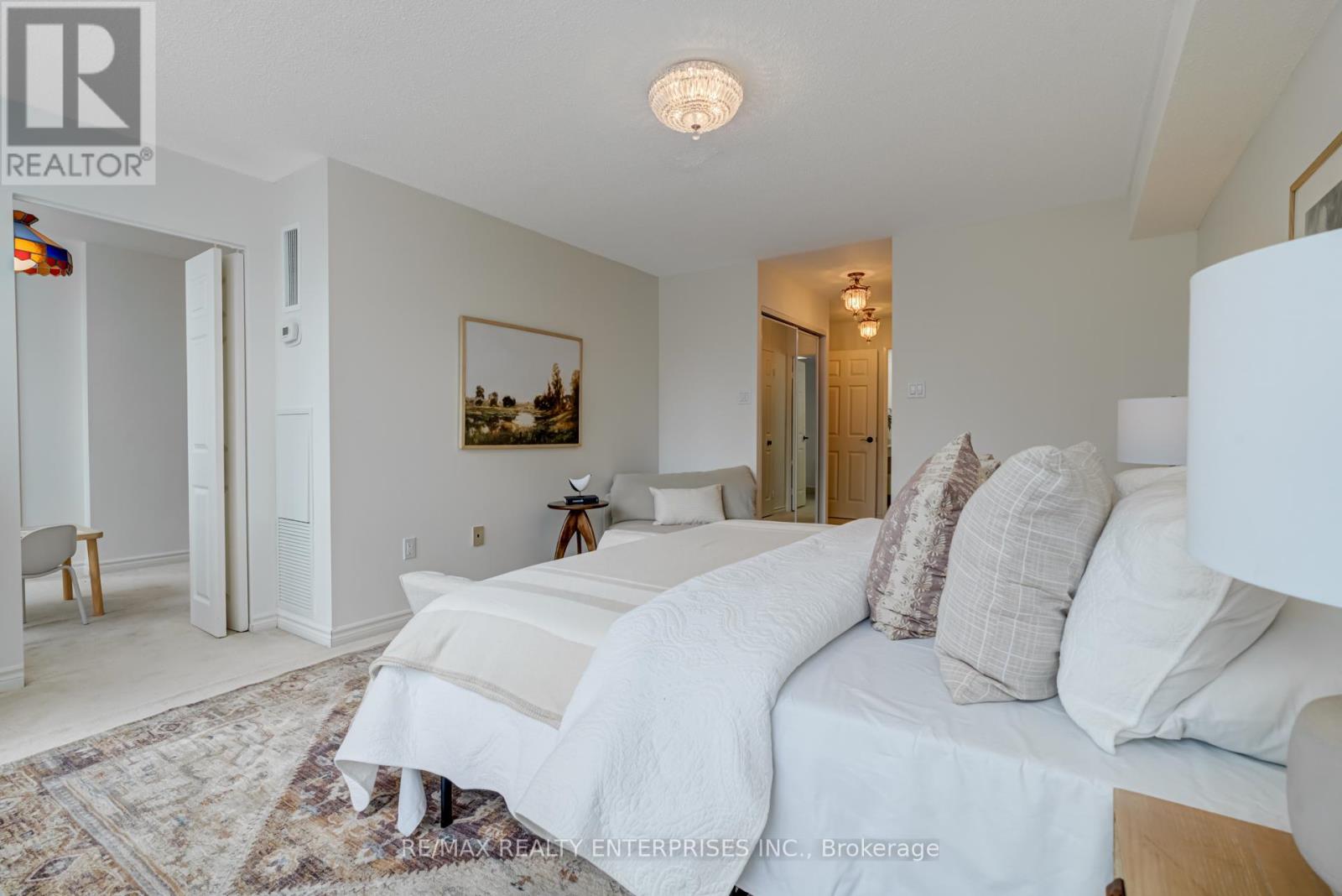 Photo 23 of 204 65 Skymark Drive, Toronto ON