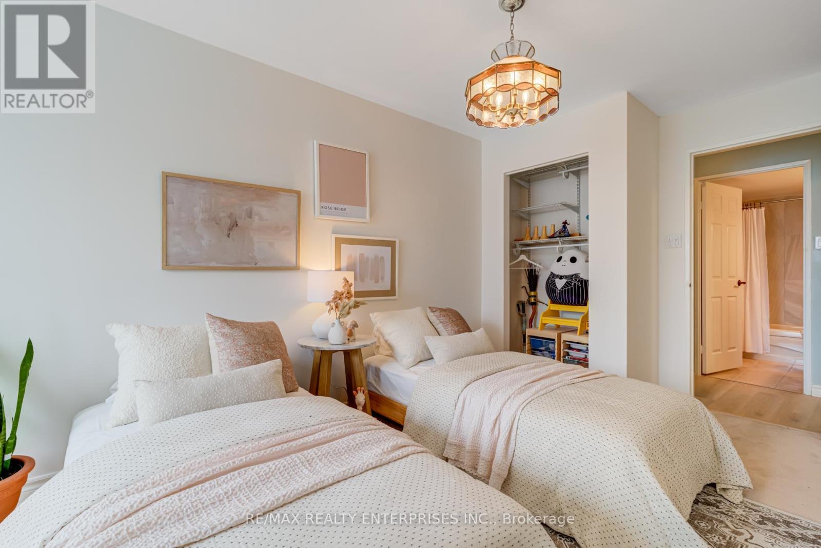 Photo 30 of 204 65 Skymark Drive, Toronto ON