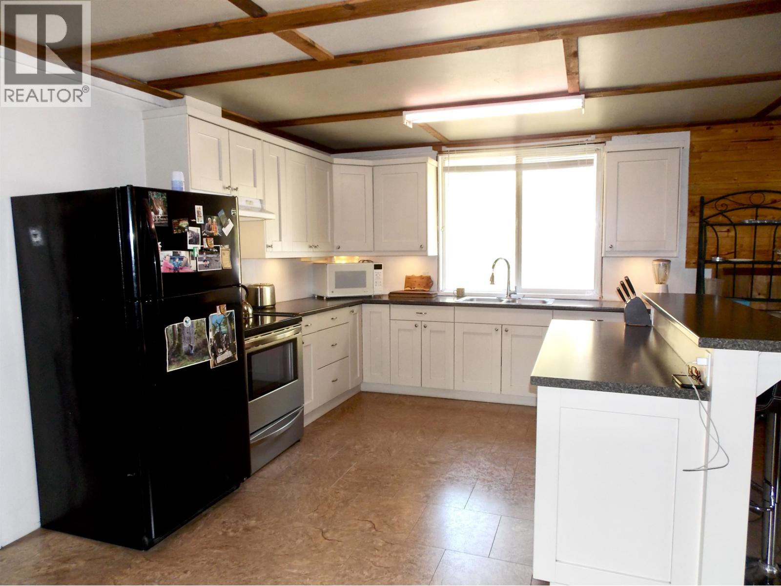 6735 LAGERQUIST ROAD, McLeese Lake