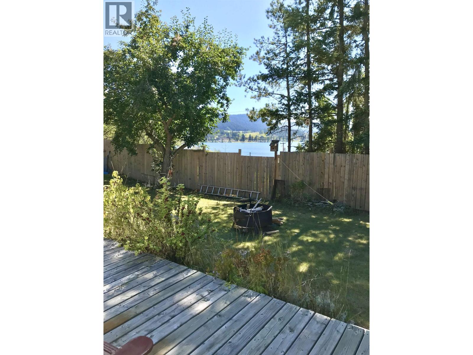 6735 LAGERQUIST ROAD, McLeese Lake
