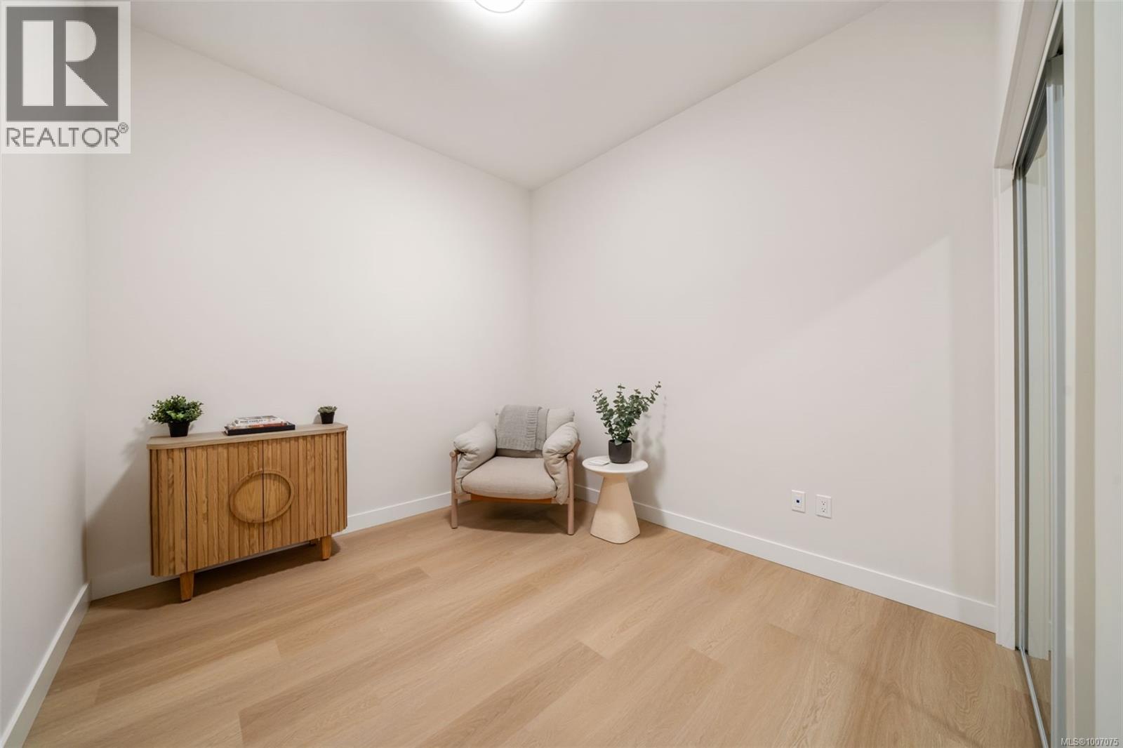 Photo 10 of 606 2770 Winster Rd, Langford BC
