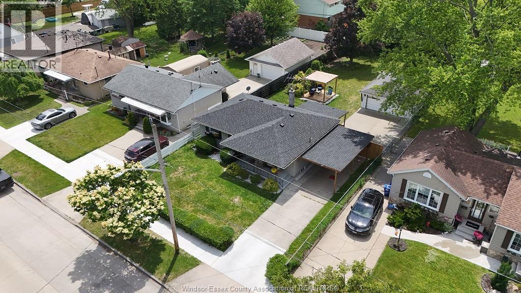 Photo 28 of 1697 Ferndale Avenue, Windsor ON