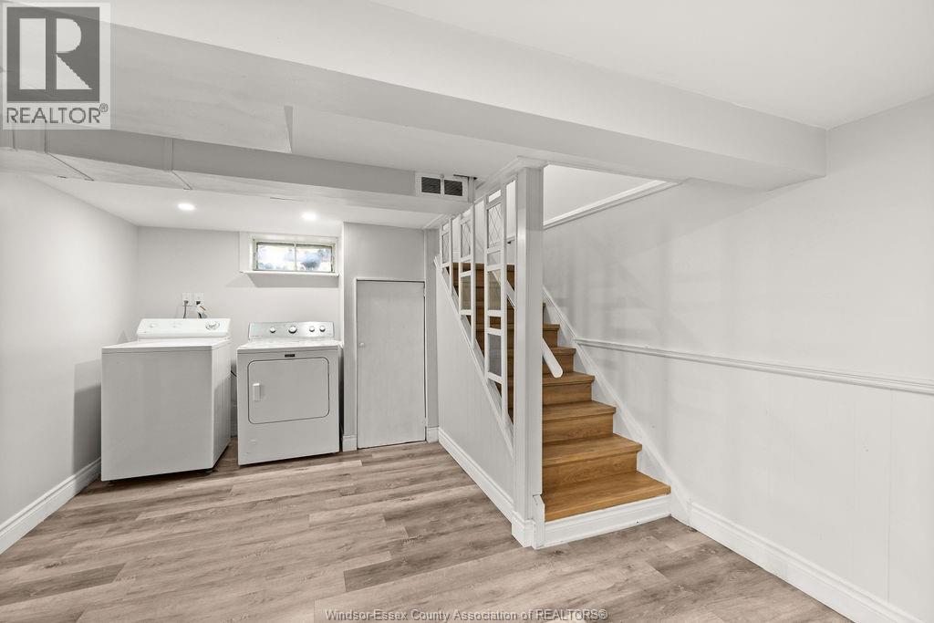 Photo 18 of 1697 Ferndale Avenue, Windsor ON