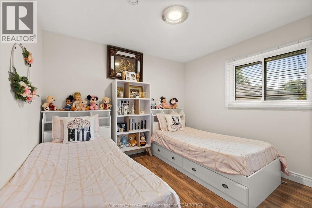 Photo 12 of 1697 Ferndale Avenue, Windsor ON