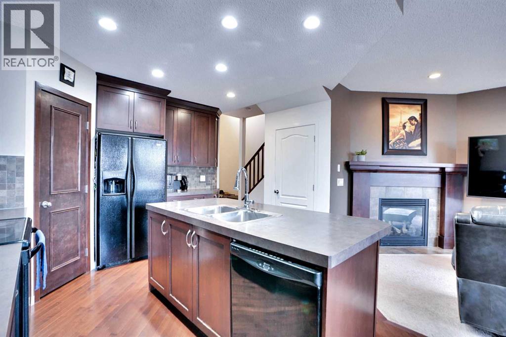 Photo 17 of 152 New Brighton Landing Se, Calgary AB