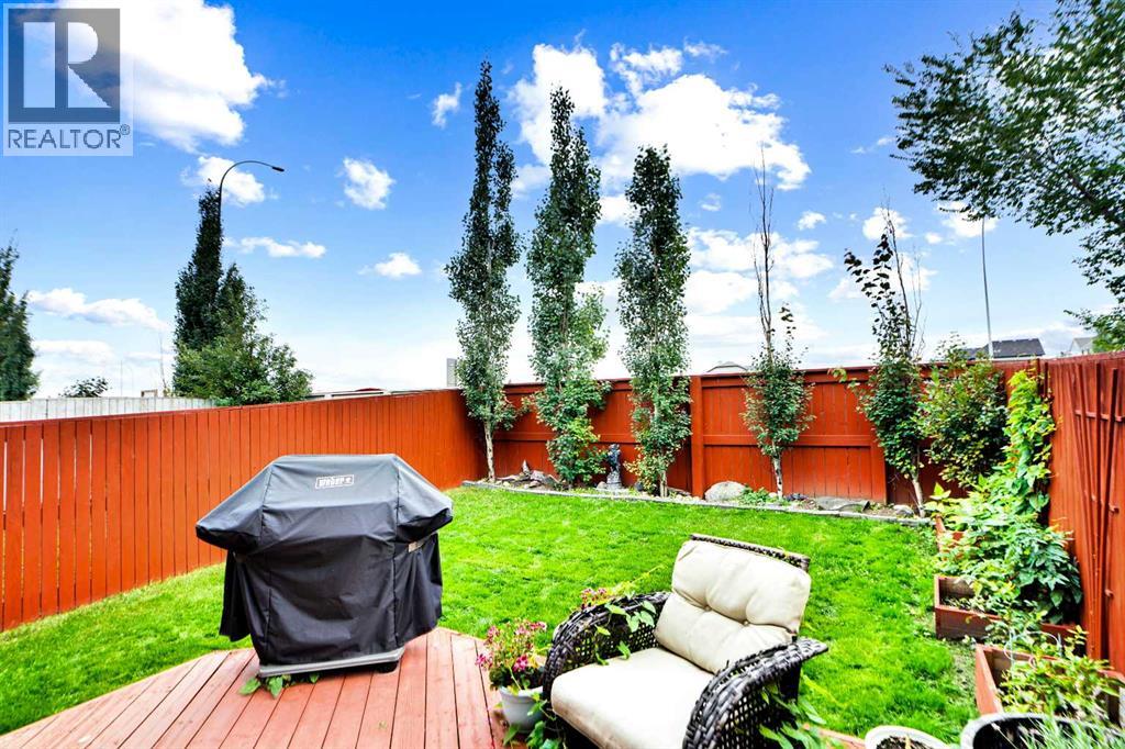 Photo 7 of 152 New Brighton Landing Se, Calgary AB