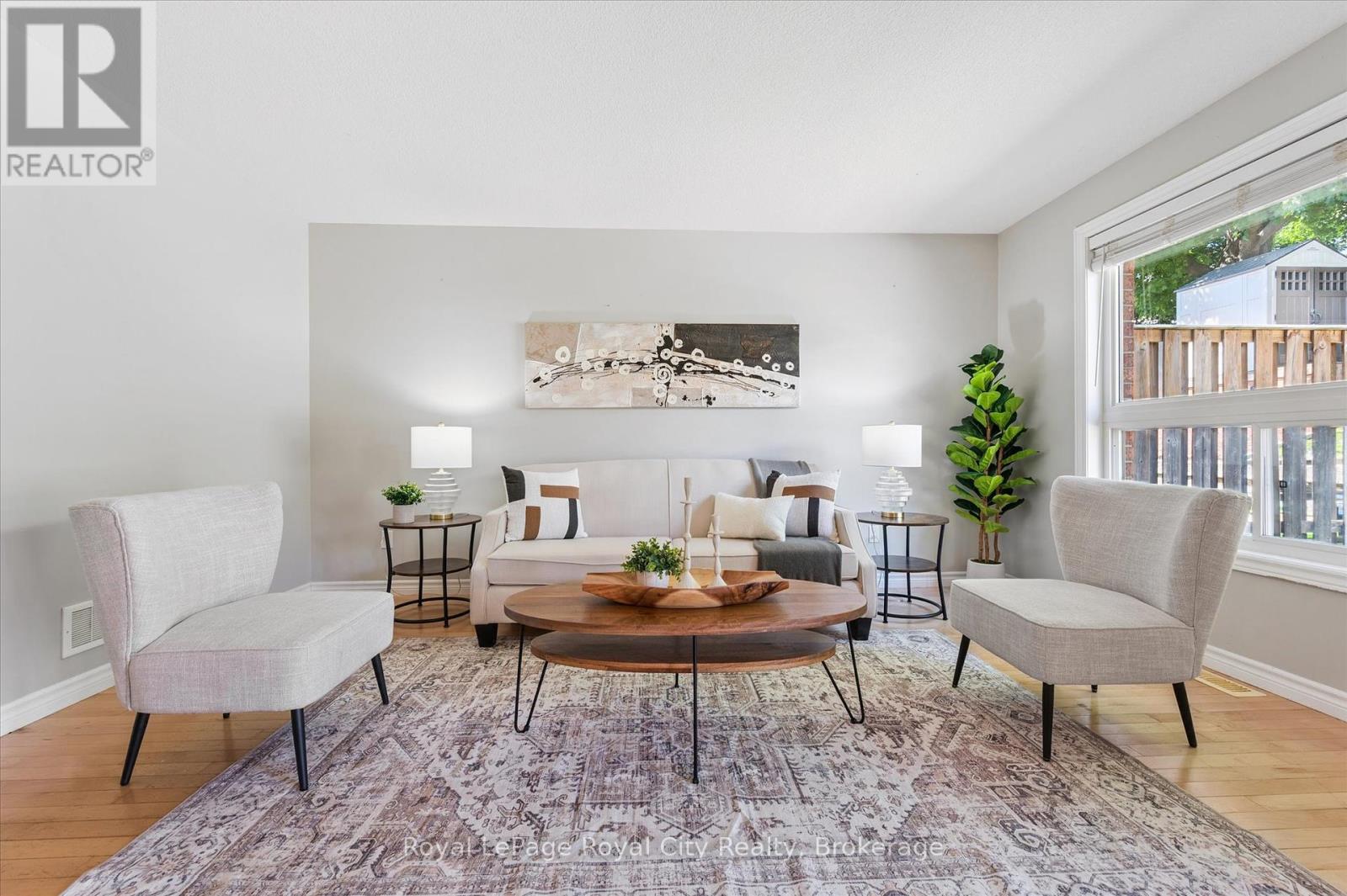 Photo 13 of 158 Kemp Crescent, Guelph ON