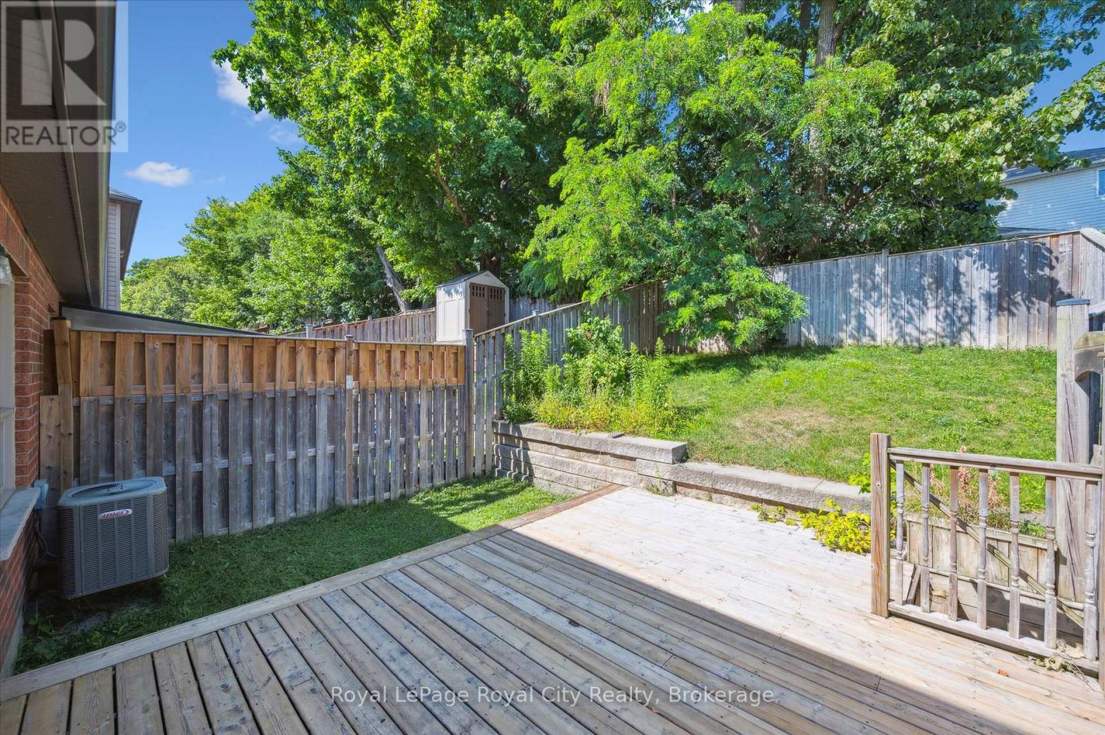 Photo 37 of 158 Kemp Crescent, Guelph ON