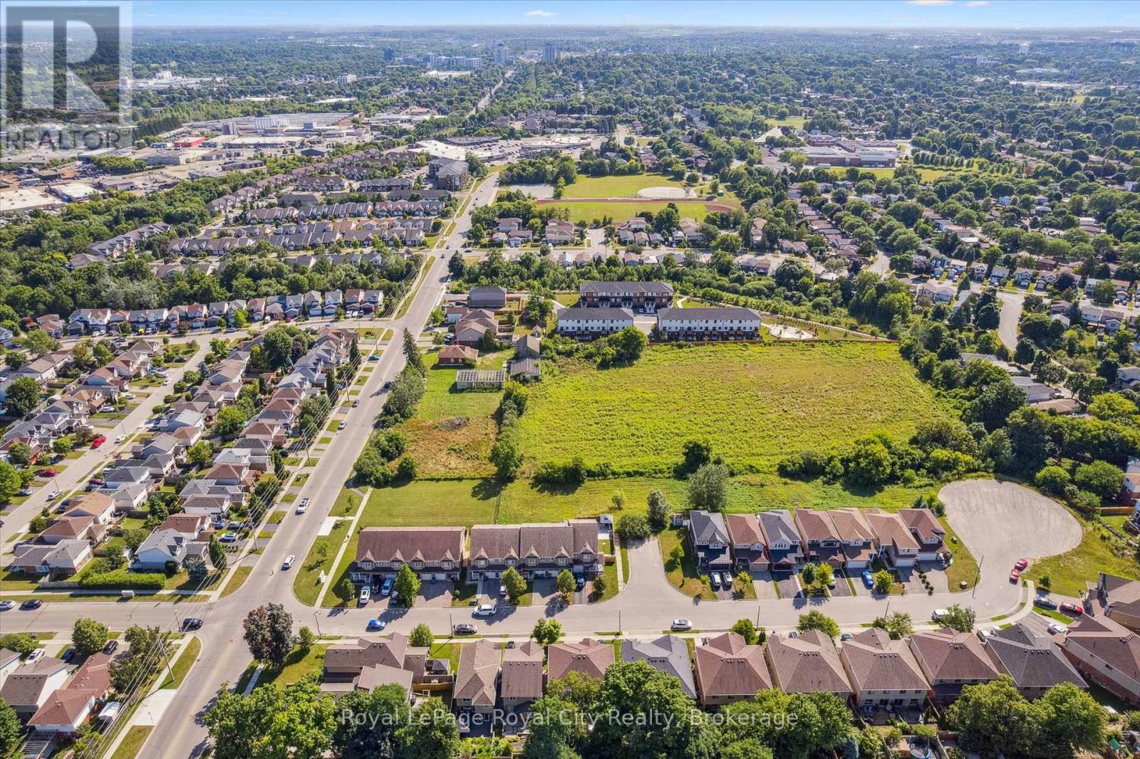 Photo 44 of 158 Kemp Crescent, Guelph ON