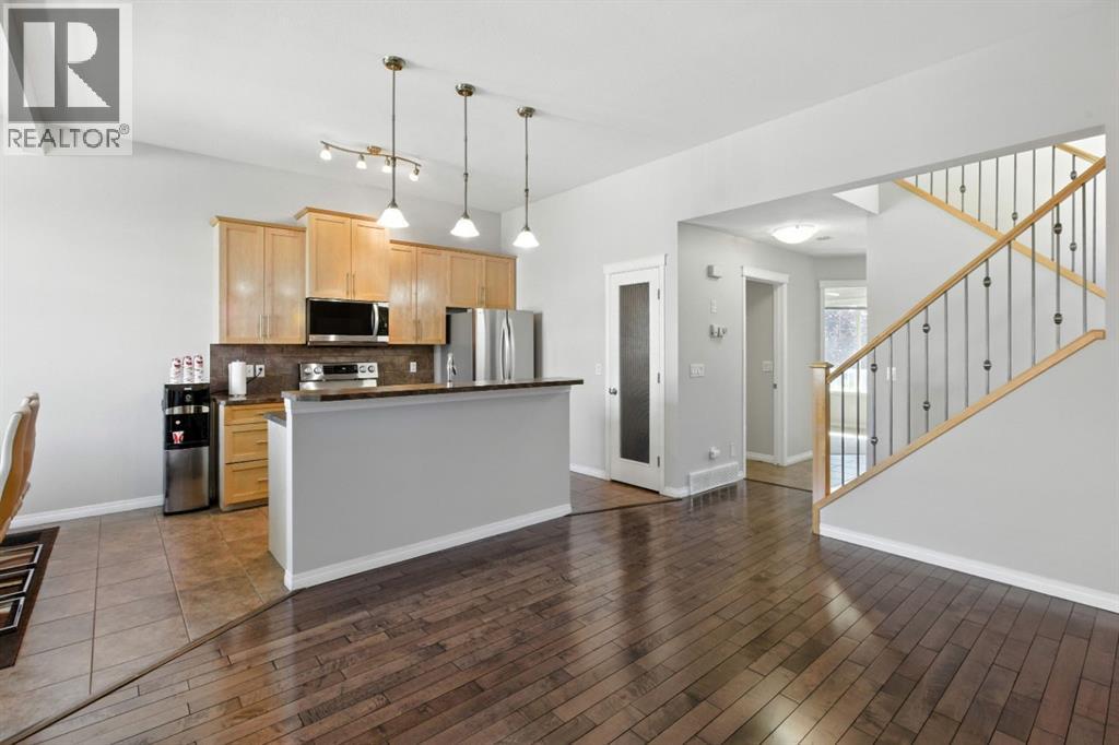 Photo 11 of 1093 Taradale Drive Ne, Calgary AB