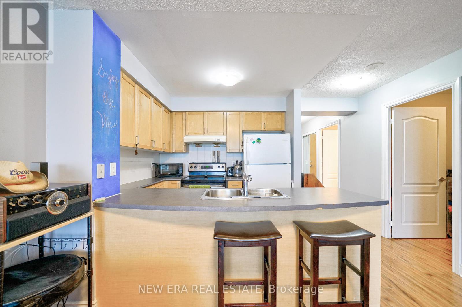 Photo 12 of 3105 60 Brian Harrison Way, Toronto ON