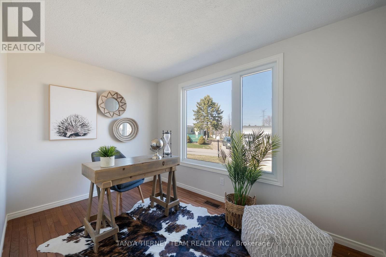 Photo 30 of 3 Bluffs Road, Clarington ON