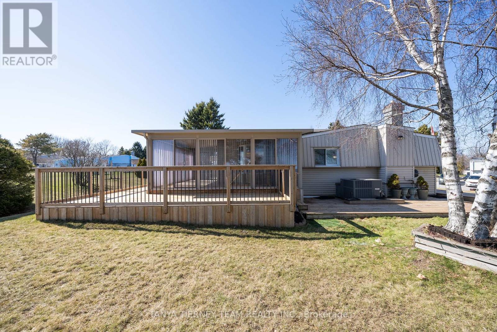 Photo 37 of 3 Bluffs Road, Clarington ON