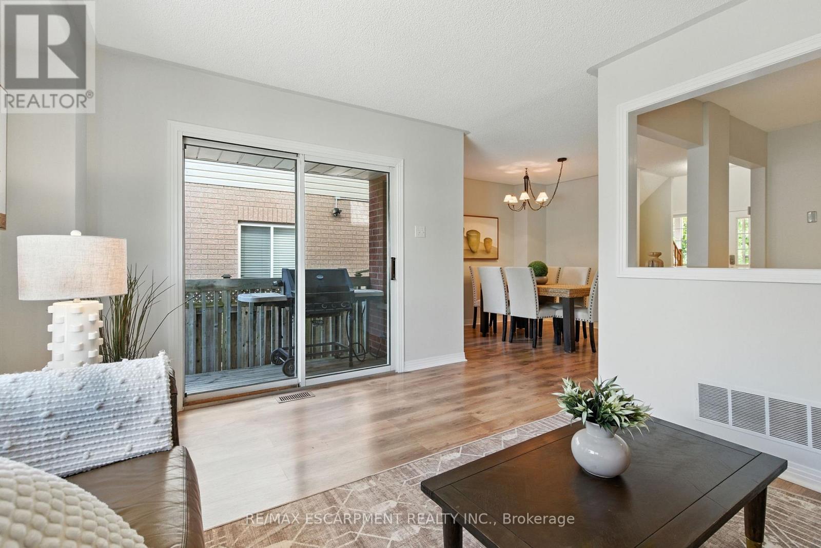 Photo 13 of 153 Chudleigh Street, Hamilton ON