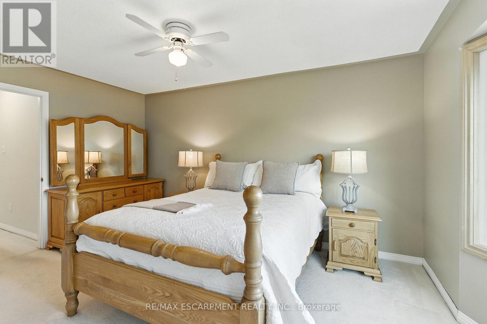 Photo 17 of 153 Chudleigh Street, Hamilton ON