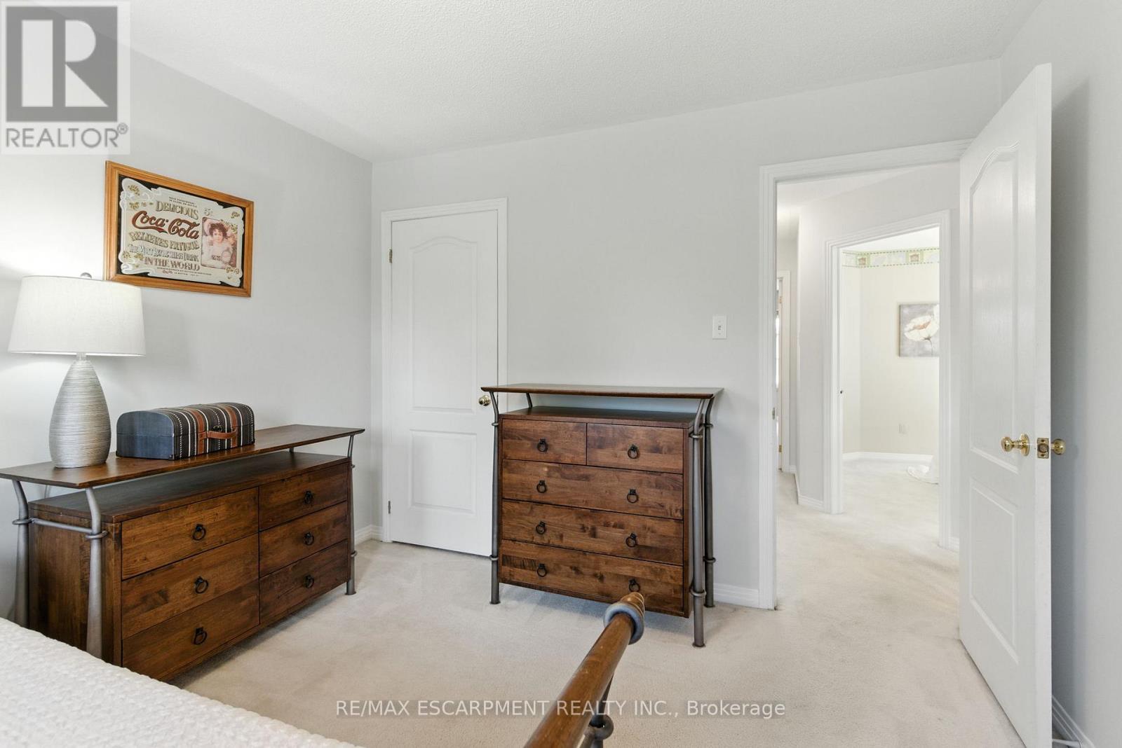 Photo 21 of 153 Chudleigh Street, Hamilton ON