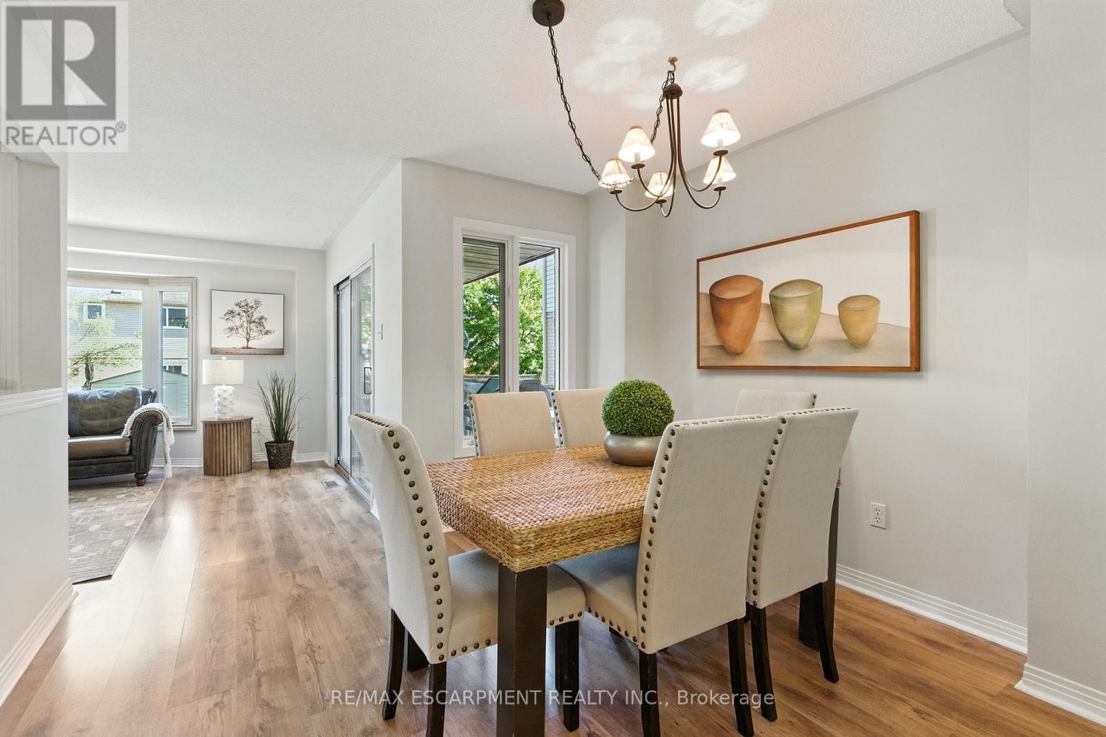 Photo 5 of 153 Chudleigh Street, Hamilton ON