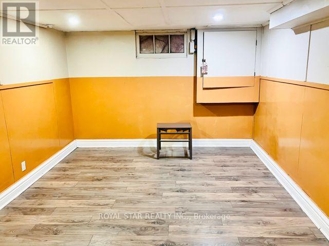 Photo 3 of 2139 Kingsway Drive, Kitchener ON