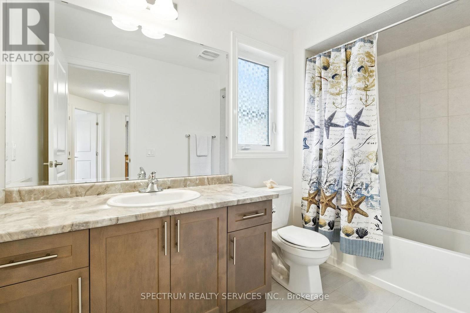 Photo 20 of 154 Whittington Drive, Hamilton ON