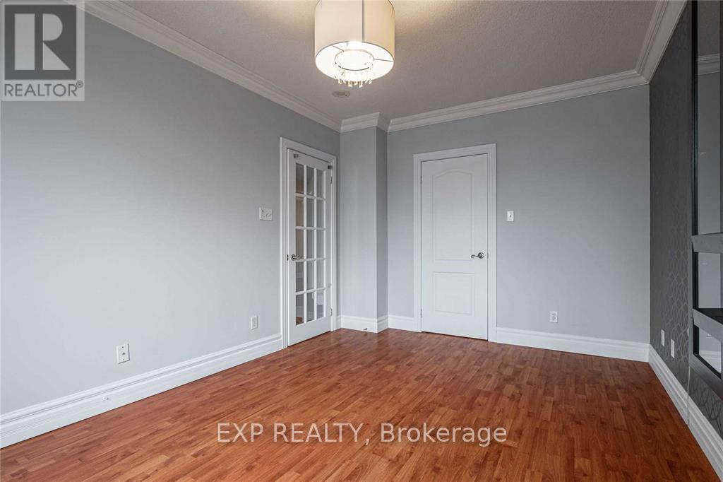Photo 17 of 215 135 James Street S, Hamilton ON