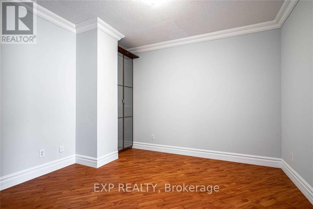 Photo 19 of 215 135 James Street S, Hamilton ON