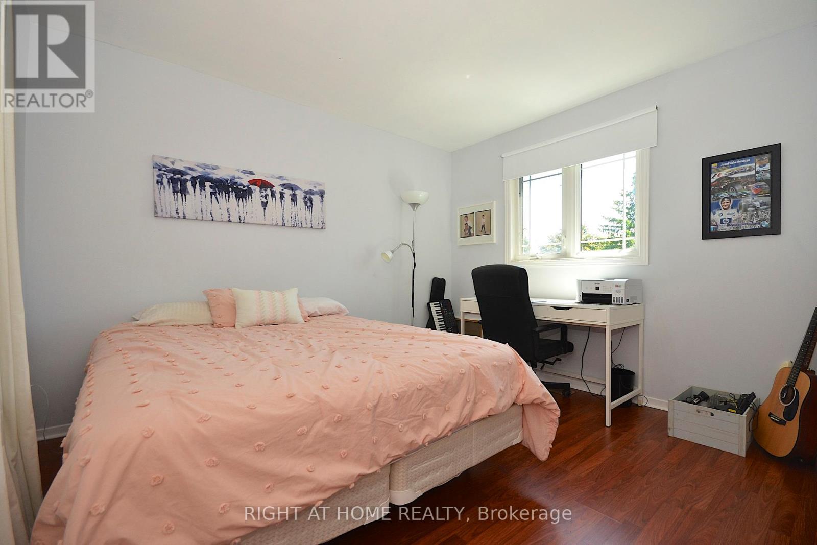 Photo 12 of 77 Winchester Drive, Ottawa ON