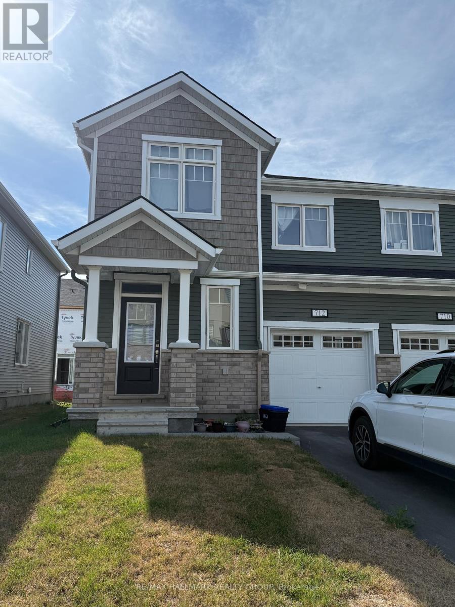 Photo 1 of 712 Quilter Row, Ottawa ON