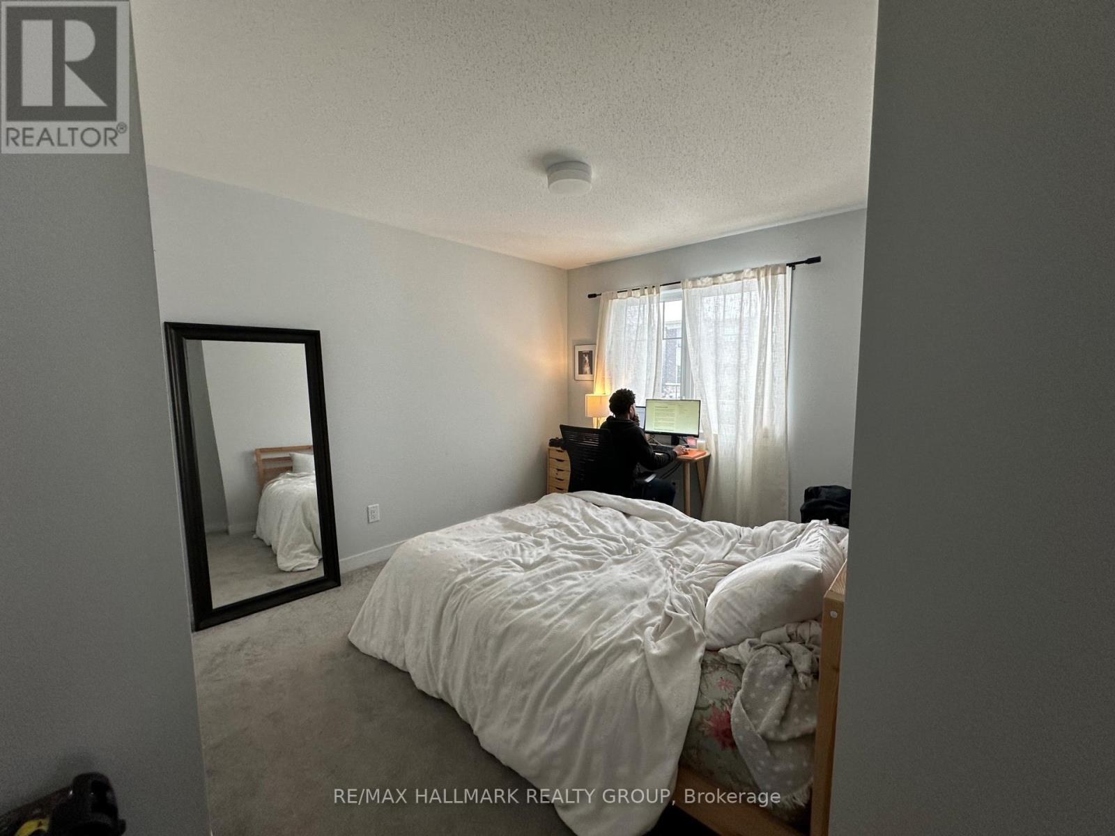 Photo 10 of 712 Quilter Row, Ottawa ON